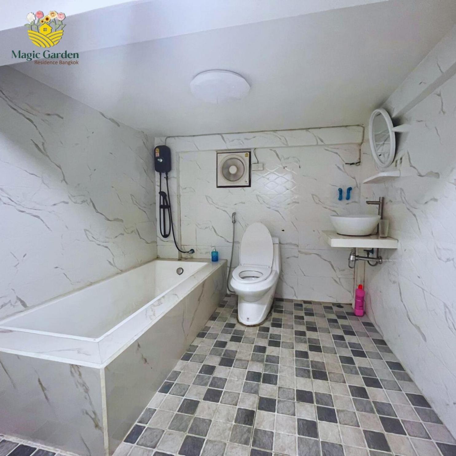 Magic Garden Residence Банкок Екстериор снимка