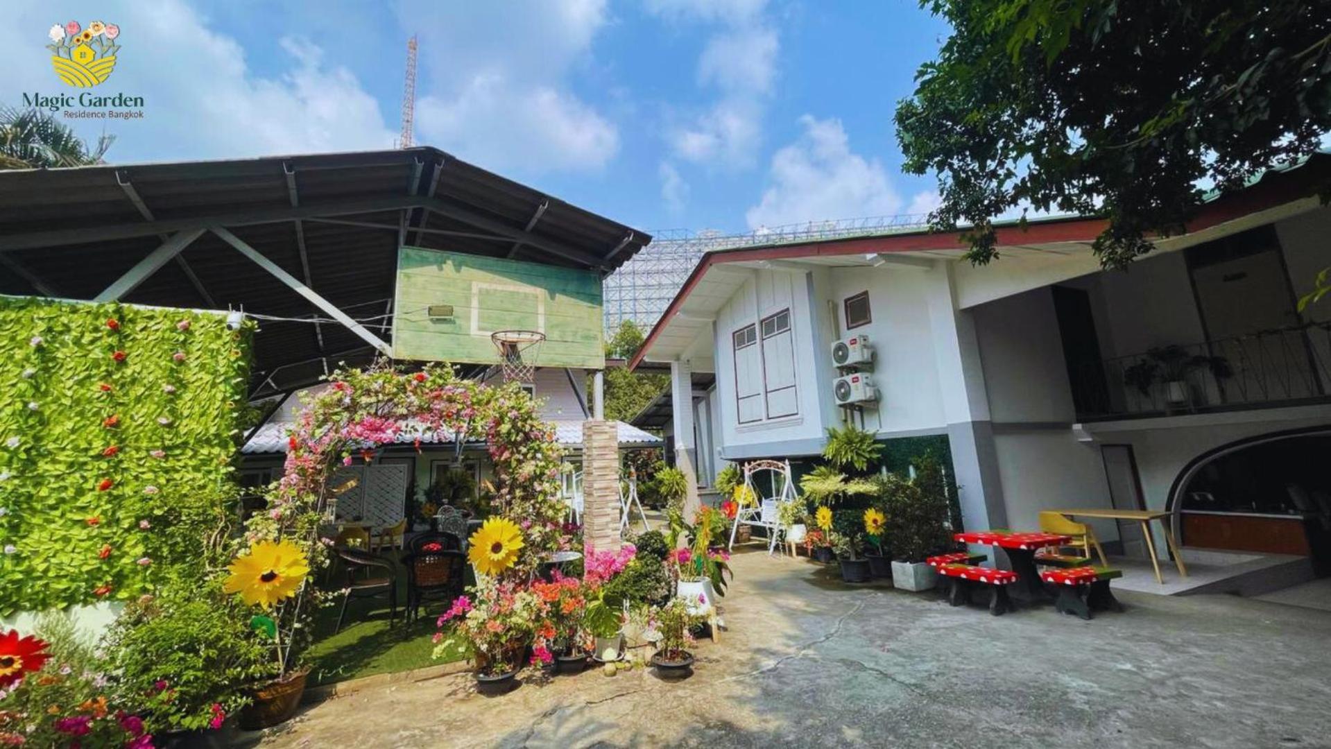 Magic Garden Residence Банкок Екстериор снимка